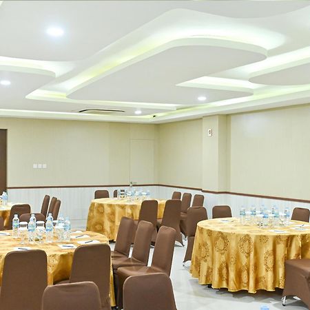 Kawana Hotel Padang  Esterno foto