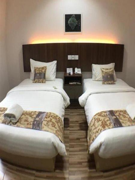Kawana Hotel Padang  Esterno foto